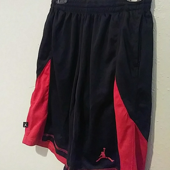 Jordan Basketball Short - Picture 2 of 3